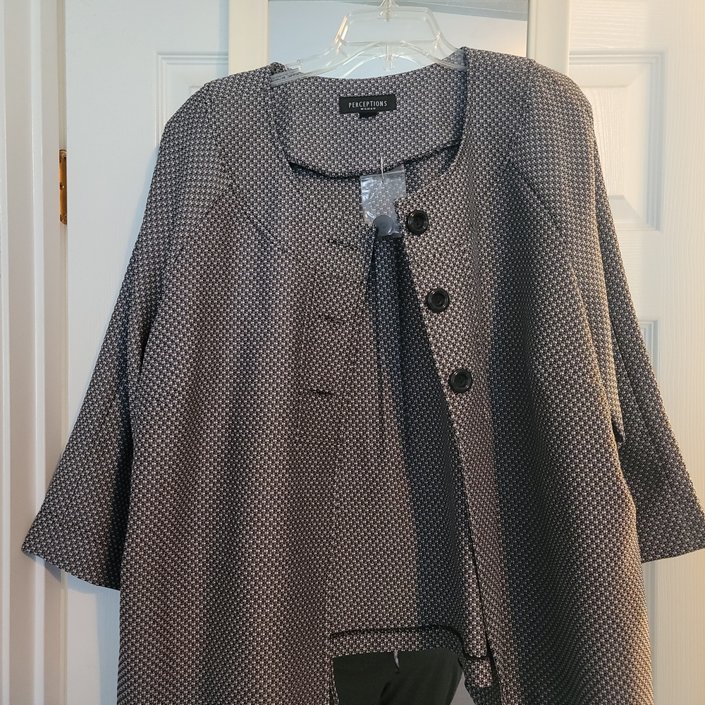 Perceptions Black and White Patterned Blazer